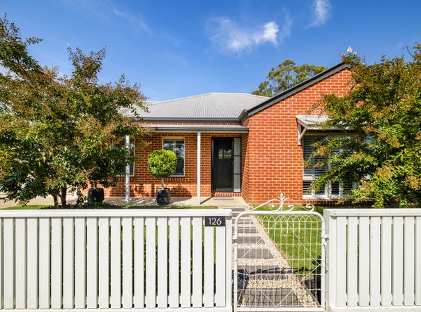 126 Stawell Street, Sale, Vic 3850