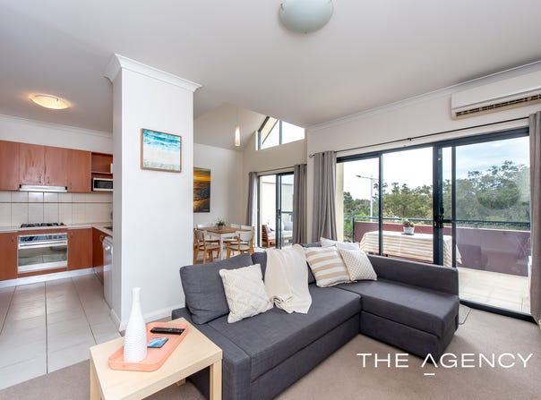 43/164 Lakeside Drive, Joondalup, WA 6027