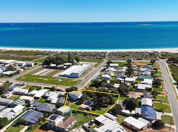 30 Dalton Street, Jurien Bay, WA 6516