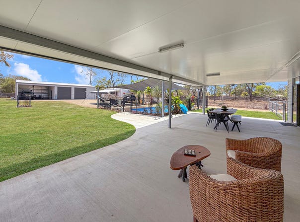 94 Mount Low Parkway, Mount Low, Qld 4818