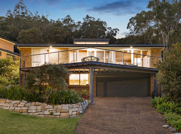 8 Saxonvale Close, Eleebana, NSW 2282
