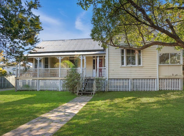 20 Pine St, North Ipswich, Qld 4305