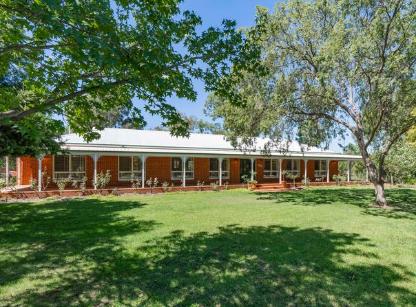 2 Marks Road, Leeton, NSW 2705