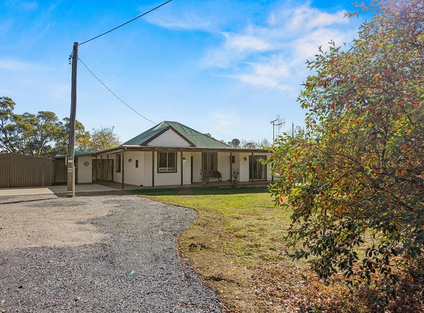 11 Cossack Street, Bowning, NSW 2582