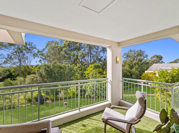 13/76-80 Chichester Drive, Arundel, Qld 4214