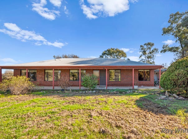 4 Park Street, Goorambat, Vic 3725