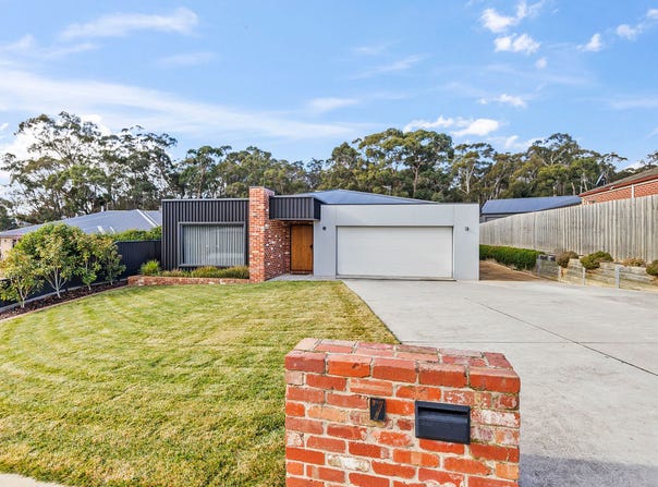 7 Lanah Place, Brown Hill, Vic 3350