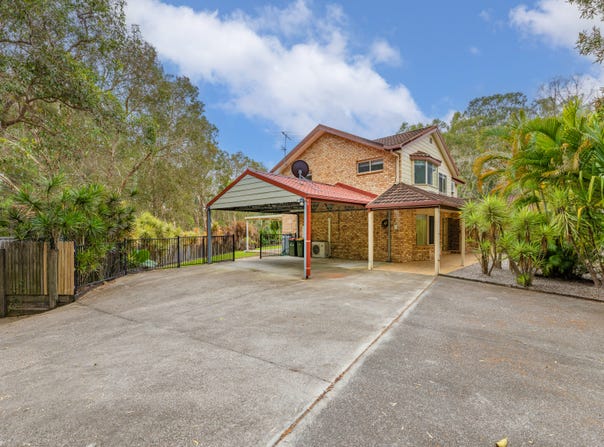 807 Carmody Lane, Ningi, Qld 4511