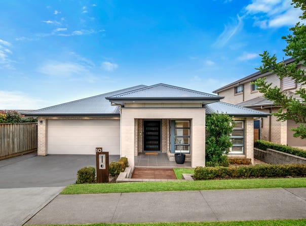 10 Buckingham Loop, Oran Park, NSW 2570