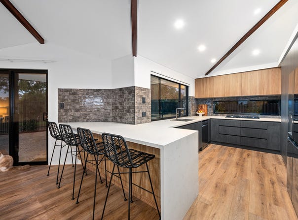13 Limerick Place, Waterford, WA 6152