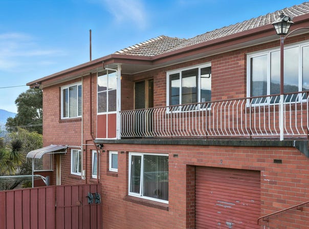 1 & 2/2 Tenth Avenue, West Moonah, Tas 7009