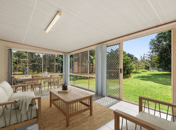 95 Thompson Road, Beerwah, Qld 4519