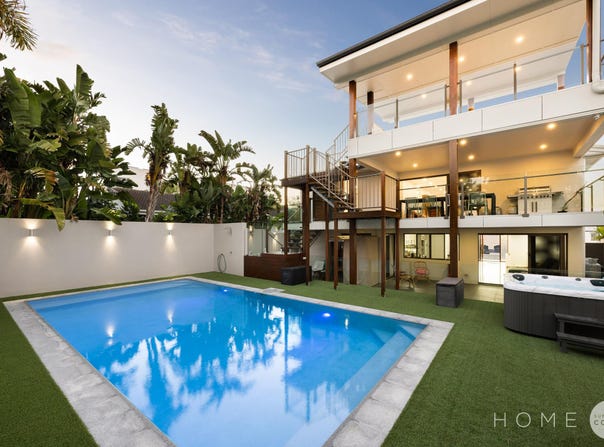 35 Okinja Road, Alexandra Headland, Qld 4572