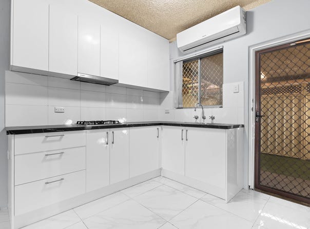 2/6 Main Parade, Clearview, SA 5085