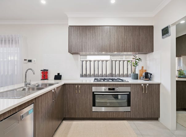 13 Sinopia Parkway, Brabham, WA 6055