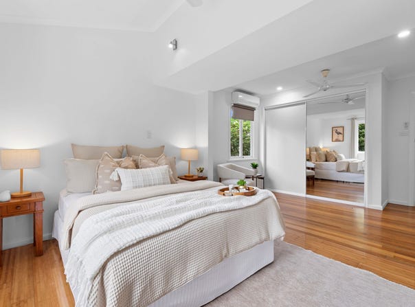 26 Bradford Street, Whitfield, Qld 4870
