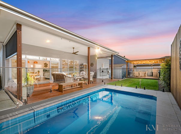 15 Nord Street, Speers Point, NSW 2284