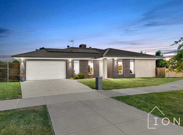 46 Quarters Boulevard, Cranbourne West, Vic 3977