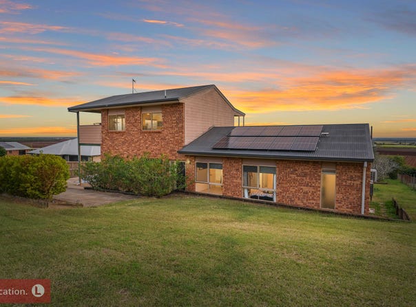 11 Finemore Crescent, Qunaba, Qld 4670