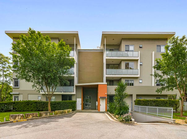 305D/2 Rowe Drive, Potts Hill, NSW 2143