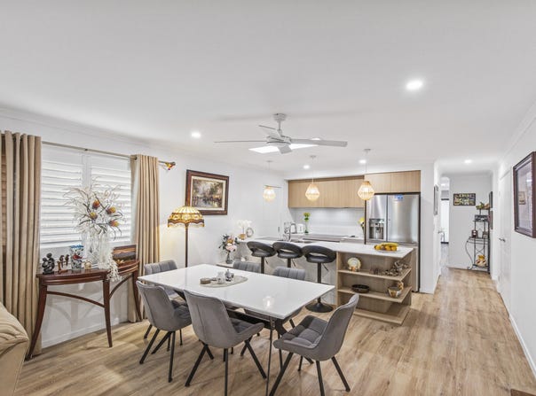 17 Commander Ct, Jones Hill, Qld 4570