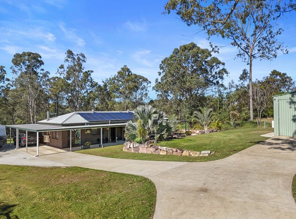 33 Kirkston Place, Pine Mountain, Qld 4306