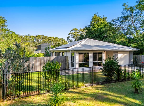 114 Kings Road, Russell Island, Qld 4184