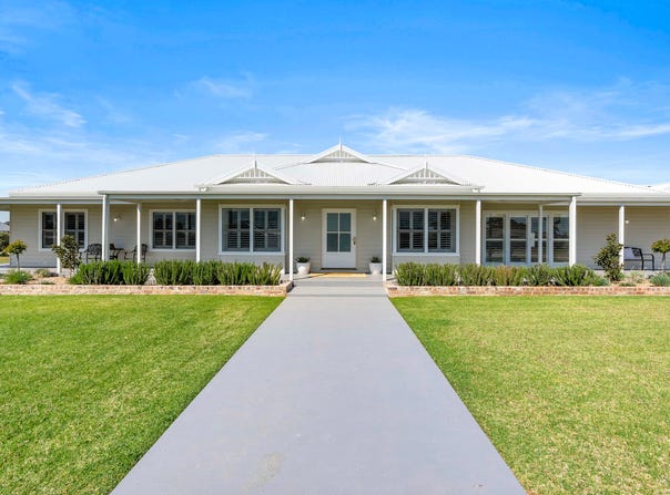 12 Evatt Street, Temora, NSW 2666
