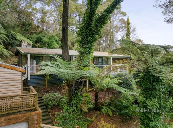 17 York Street, Warburton, Vic 3799