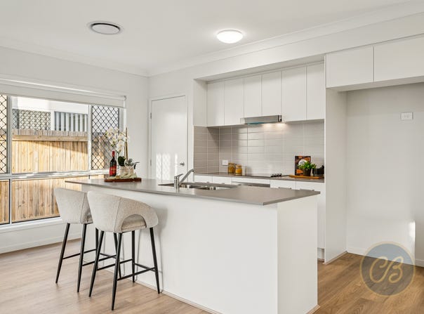 11 Cambridge Circuit, Lawnton, Qld 4501