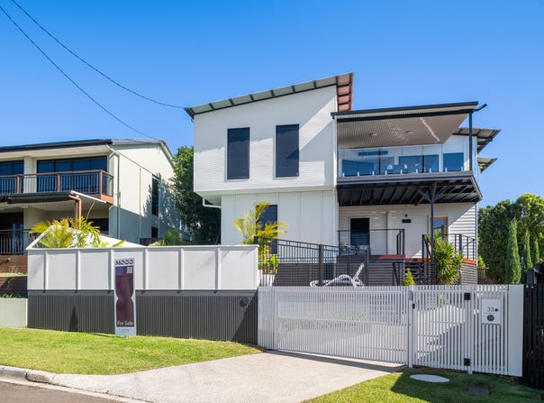 33 Culla Culla Street, Battery Hill, Qld 4551