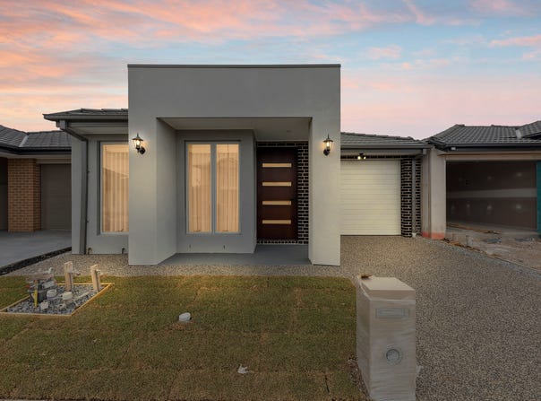 31 Birmingham Road, Cranbourne East, Vic 3977