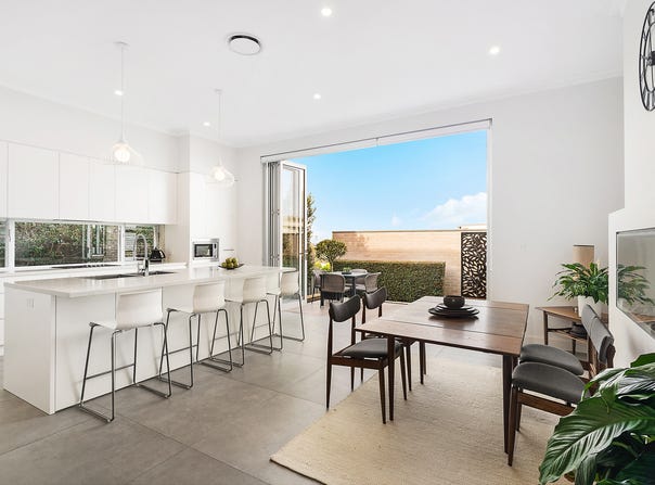 2/20  Percival Road, Caringbah South, NSW 2229