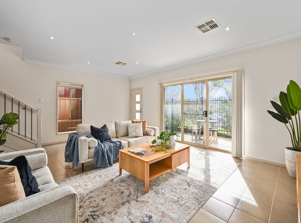 5/10 Settlers Hill Drive, Golden Grove, SA 5125