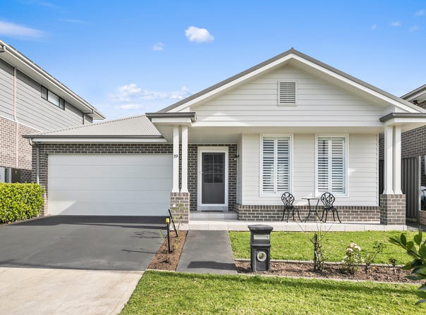 19 Cabbage Tree Cres, Calderwood, NSW 2527