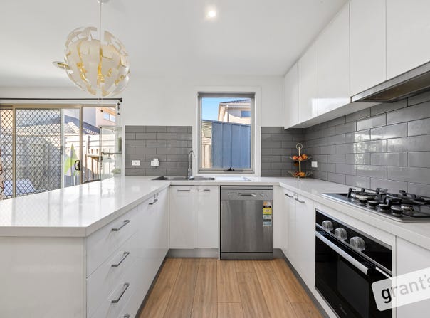 20 Sunshine Court, Hampton Park, Vic 3976