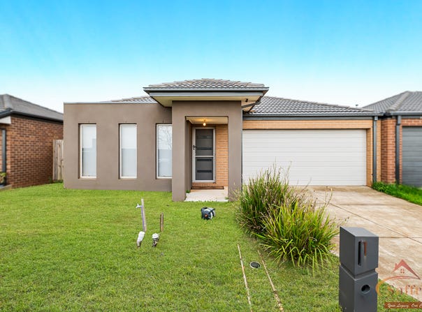 16 Bindley Crescent, Weir Views, Vic 3338