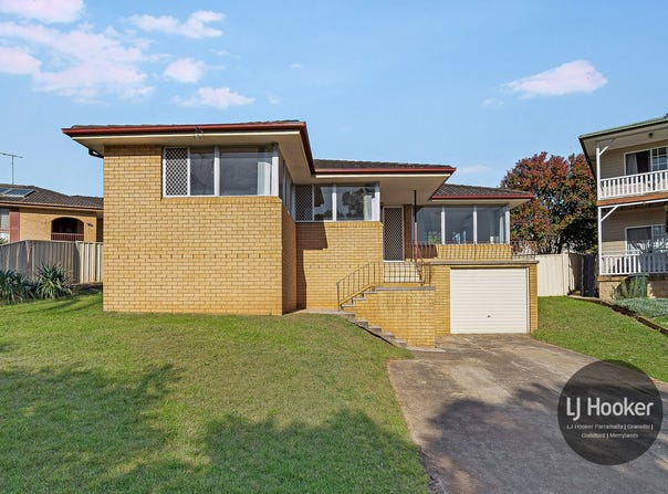 32 Mitchell Street, Campbelltown, NSW 2560