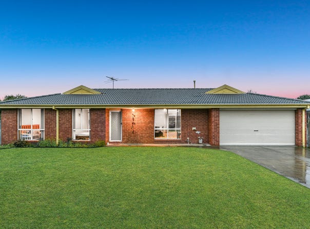 9 Mark Place, Pakenham, Vic 3810