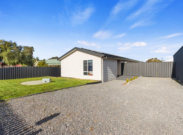 3 North Terrace, Minlaton, SA 5575