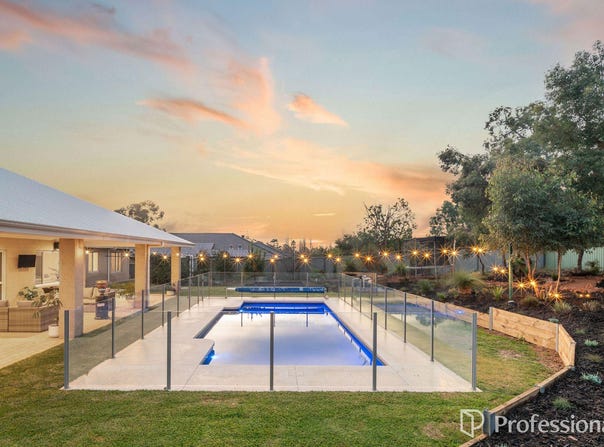 9 Rooth Road, Lesmurdie, WA 6076