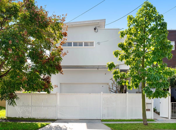 202 Graceville Avenue, Graceville, Qld 4075