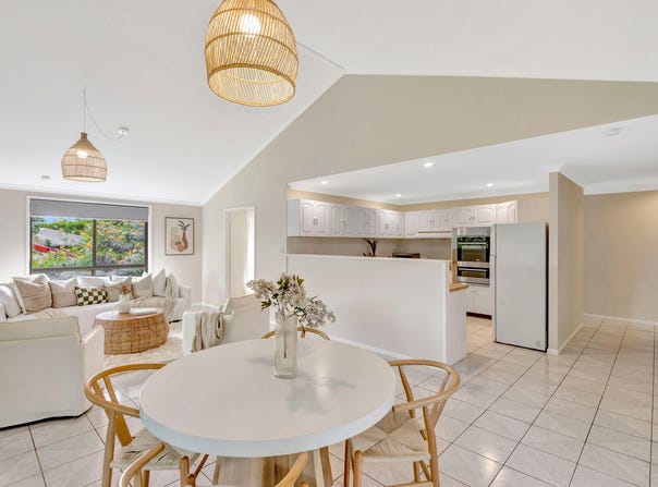 4 Hilltop Close, Goonellabah, NSW 2480