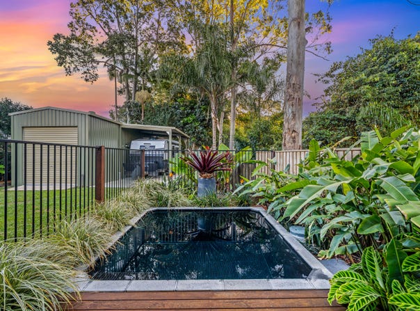 27 Elouera Close, Landsborough, Qld 4550