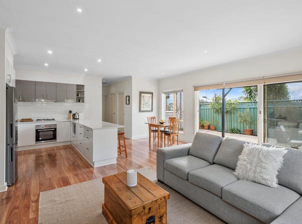 Unit 5/13 Bourke Street, Kyneton, Vic 3444