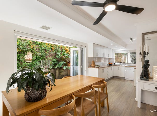 1/8 Sobraon Street, Sunrise Beach, Qld 4567
