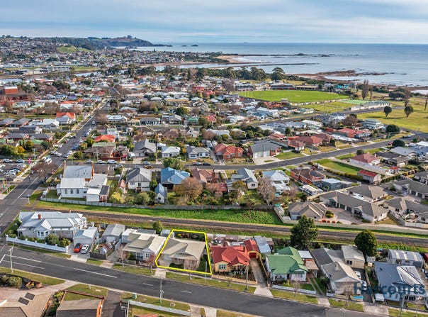 31 Alexandra Road, Ulverstone, Tas 7315