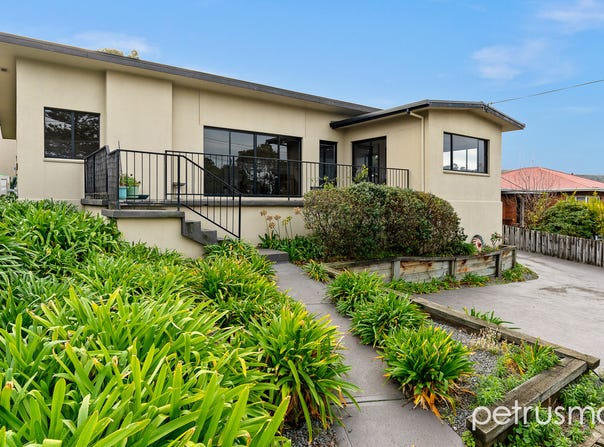 106 Clarence Street, Bellerive, Tas 7018