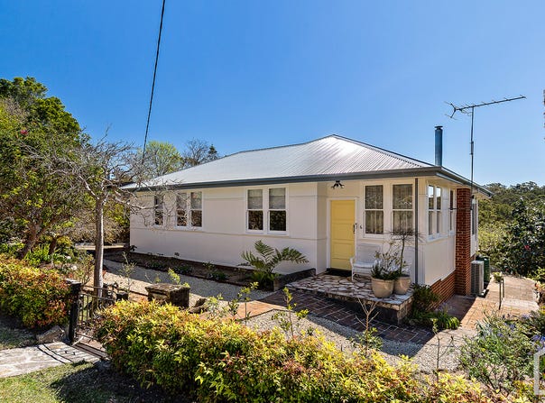 6 Russell Avenue, Faulconbridge, NSW 2776