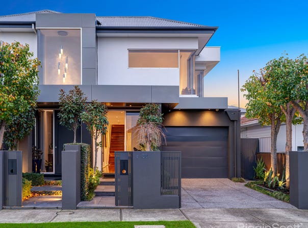 2/32 Cathcart Street, Maidstone, Vic 3012